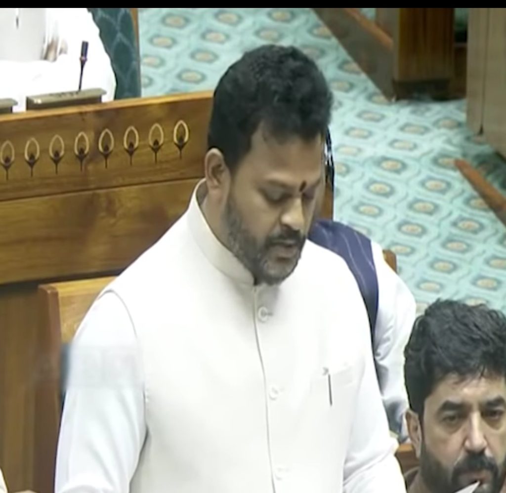 Screenshot_2025-12-10-00-41-33-085_com.facebook.katana-edit